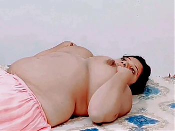 Perfect Chubby Girl Naked Show and Mastrubation